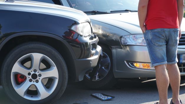 Enfrentando Accidentes Automovilísticos: La Importancia De Contar Con Un Abogado Experto